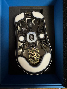 Lamzu Maya X Gaming Mouse - Cloud White (5 foto / 6)