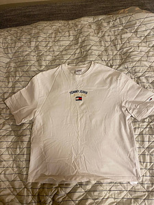 Tommy Hilfiger t-särk (1 foto / 2)
