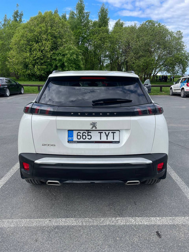 Peugeot 2008 1.2 (2020a.)