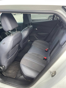 Peugeot 2008 1.2 (2020 г.) (6 фото из 9)
