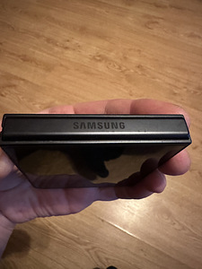 Продам Samsung Galaxy Z Flip 7 (6 фото из 6)