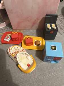 McDonaldsi kollektsioon (1 foto / 6)