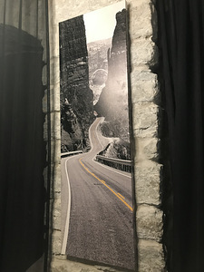 Lõuenditrükk 138x44cm (mägede tee kujutisega) (2 foto / 2)
