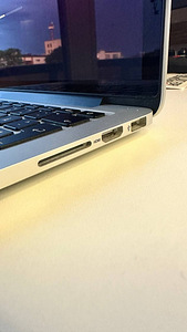 MacBook Pro 13 2015 (3 foto / 6)