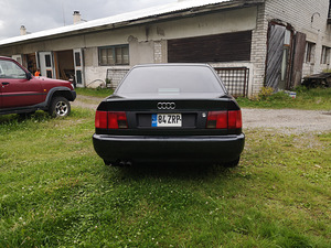 Audi A6 2.8 142kw quattro (5 foto / 10)