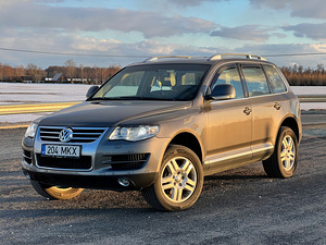 Volkswagen Touareg Highline FL 3.0 V6 165kW (1 foto / 14)