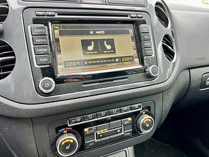 Volkswagen Tiguan Highline (13 foto / 15)