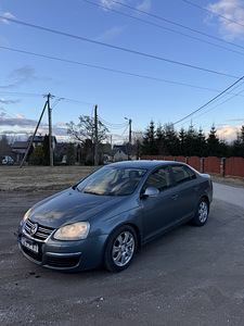 Volkswagen Jetta 1.6 75kw (6 foto / 6)