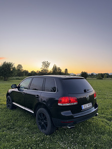 VOLKSWAGEN TOUAREG 3.0 165kw (5 foto / 14)