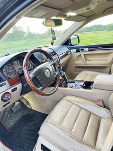 VOLKSWAGEN TOUAREG 3.0 165kw (13 foto / 14)