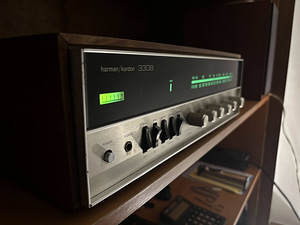 Harman Kardon 330B AM/FM Stereo Solid State Receiver (5 foto / 8)