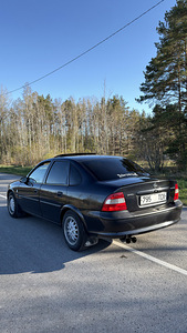 Opel Vectra (5 фото из 11)