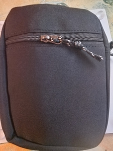 Emporio musta kangas laukku (4 valokuva sivusta 5)