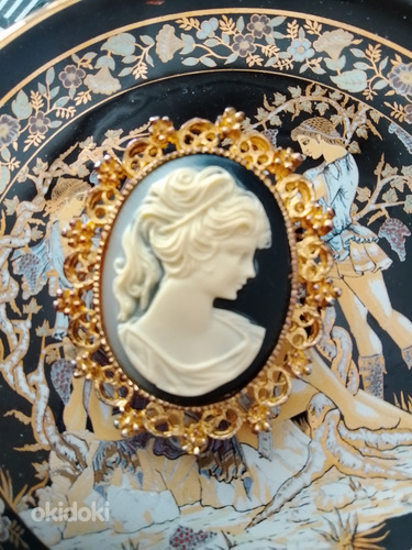 MESSINKI PITSI CAMEE PUKUKORU