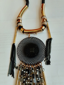 PRONSSI KAULAKORU VINTAGE (2 valokuva sivusta 3)