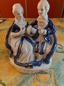 Prinsessa ja prinssi sohvalla antiikki patsas (2 valokuva sivusta 4)