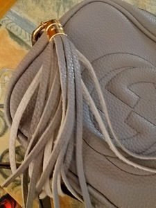 Gucci hopean värinen ilta laukku (2 valokuva sivusta 7)