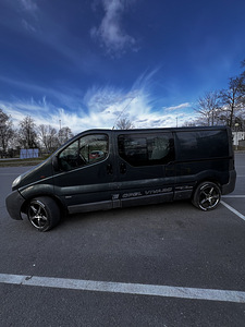 Opel Vivaro 2.5 tdci (12 foto / 14)