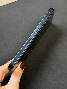 iPhone 15 Pro 512GB (6 фото из 9)