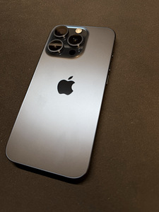 iPhone 15 Pro 512GB (7 фото из 9)