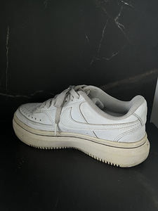 Nike court vision alta valged (1 foto / 2)