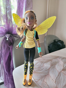 Nukk DC Super Hero Girls, Bumble Bee (2 foto / 3)
