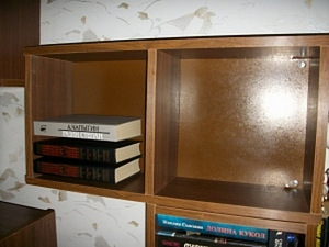 Полочки для посуды, книг или декораций. (2 фото из 2)