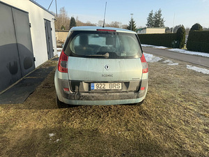 Renault Scenic 1.5 63kW (2 foto / 10)