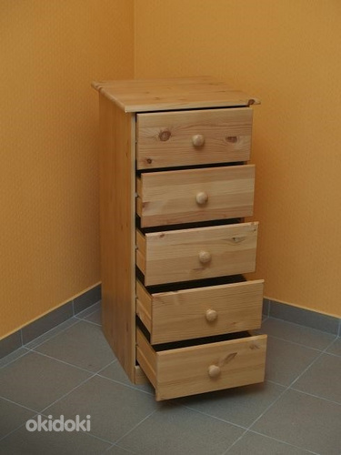 Priedes koka kumode ar 5 atvilktnēm (FR0164)