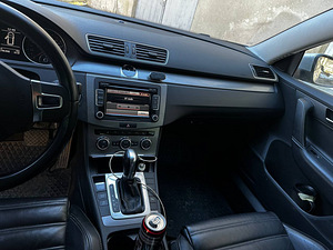 Volkswagen Passat 1.4 2014 (4 foto / 7)