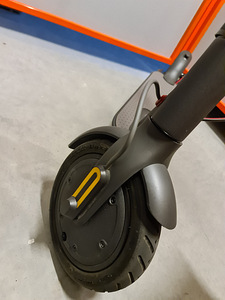 Elektriline tõukeratas Xiaomi Mi Electric Scooter M365 (7 foto / 10)