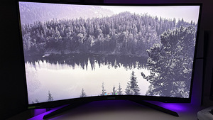 32" 2K Odyssey G7 Curved Gaming Monitor (240Hz) (1 foto / 4)
