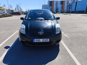 Tayota Yaris 2007 1.4 disel (3 foto / 9)