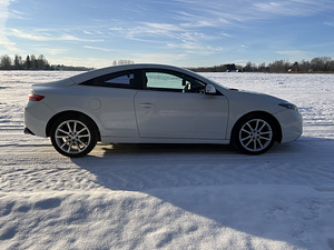 Renault laguna coupe (4 foto / 9)
