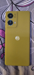 Motorola Moto G85 5G (2 foto / 7)