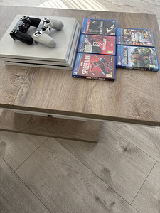 PlayStation 4 про 1тб (5 фото из 5)