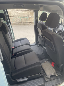 Mazda 5 (6 foto / 15)
