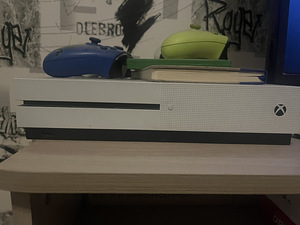 XBox one 750gb (1 foto / 1)