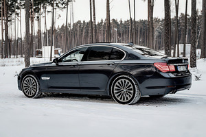 BMW 730d f01 (3 foto / 10)