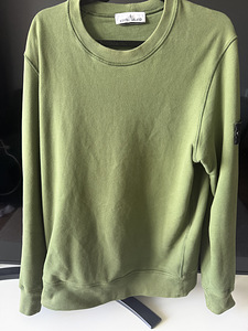 Stone island (2 фото из 4)