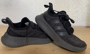 Кроссовки ADIDAS размер 30. (1 фото из 3)