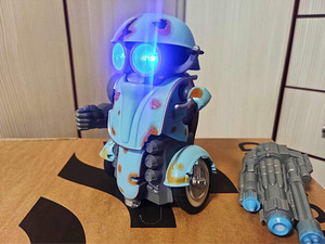 Robot Hasbro Transformers. (2 foto / 3)