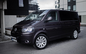 Volkswagen Multivan Highline 2.0 132kW (2 foto / 15)