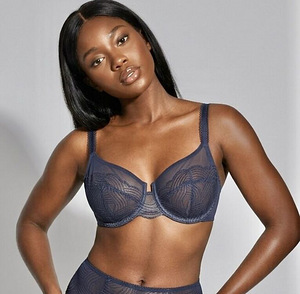 TRIUMPH RINNAHOIDJA (1 фото из 10)