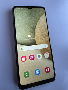 Samsung Galaxy A12 (1 foto / 3)