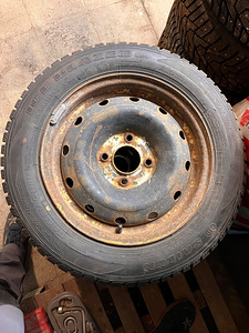 Peugeot 4x108 + Sailun Ice Blazer 175/65R14C naastrehvid (2 foto / 4)