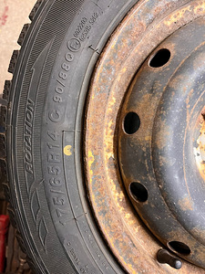 Peugeot 4x108 + Sailun Ice Blazer 175/65R14C naastrehvid (4 foto / 4)