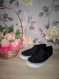Обувь Vans размер 37 (2 фото из 3)