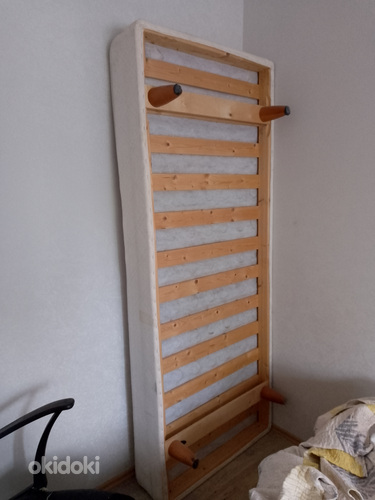 Voodi ja tugitool annan ära