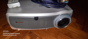 Projektor Canon LV-7265 (2 foto / 3)